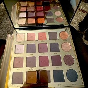 Tartest pro beauty (red)efined Amazonian clay palette